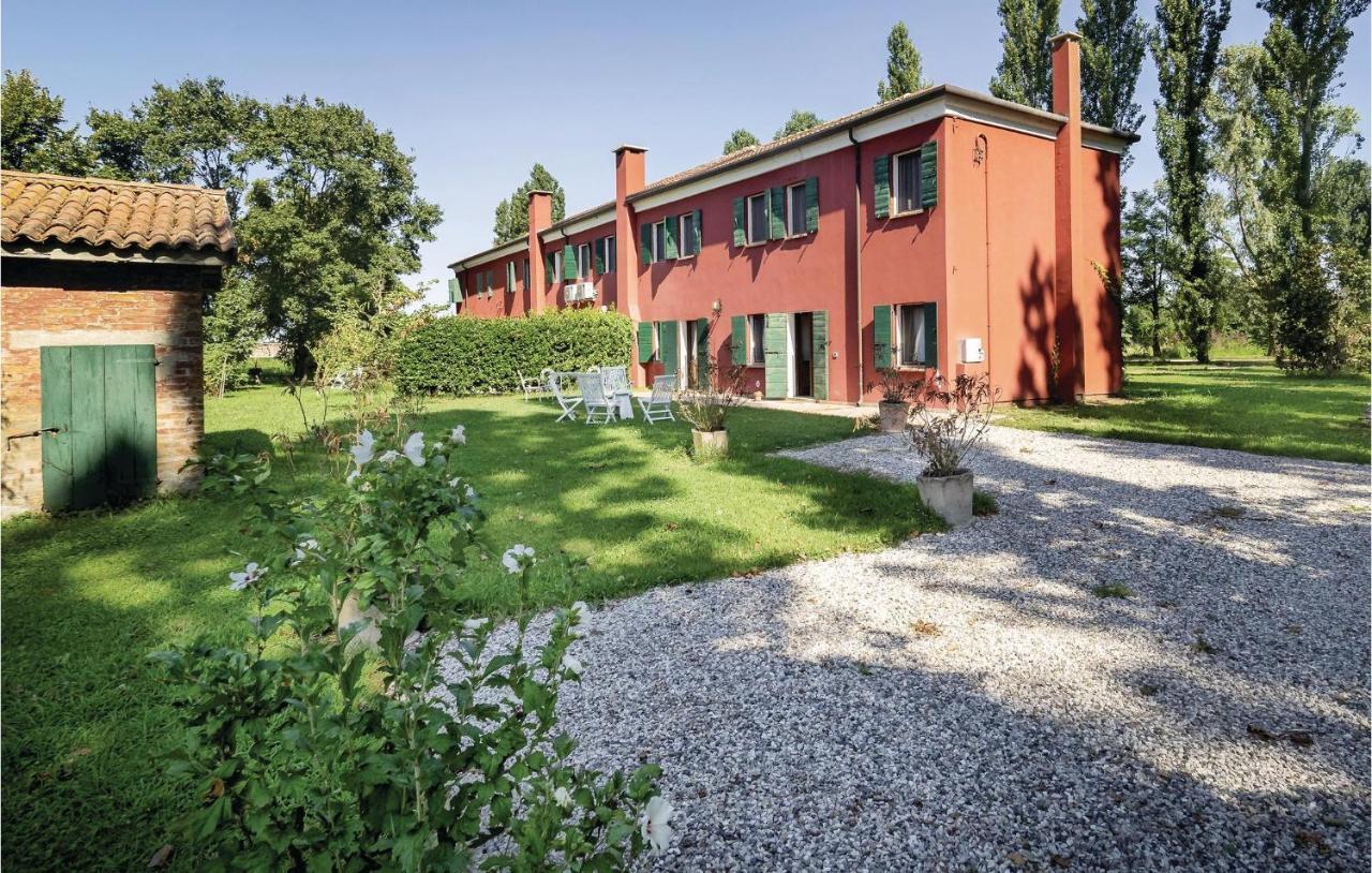 2 Bedroom Awesome Home In Taglio Di Po Ro Порто-Виро Экстерьер фото