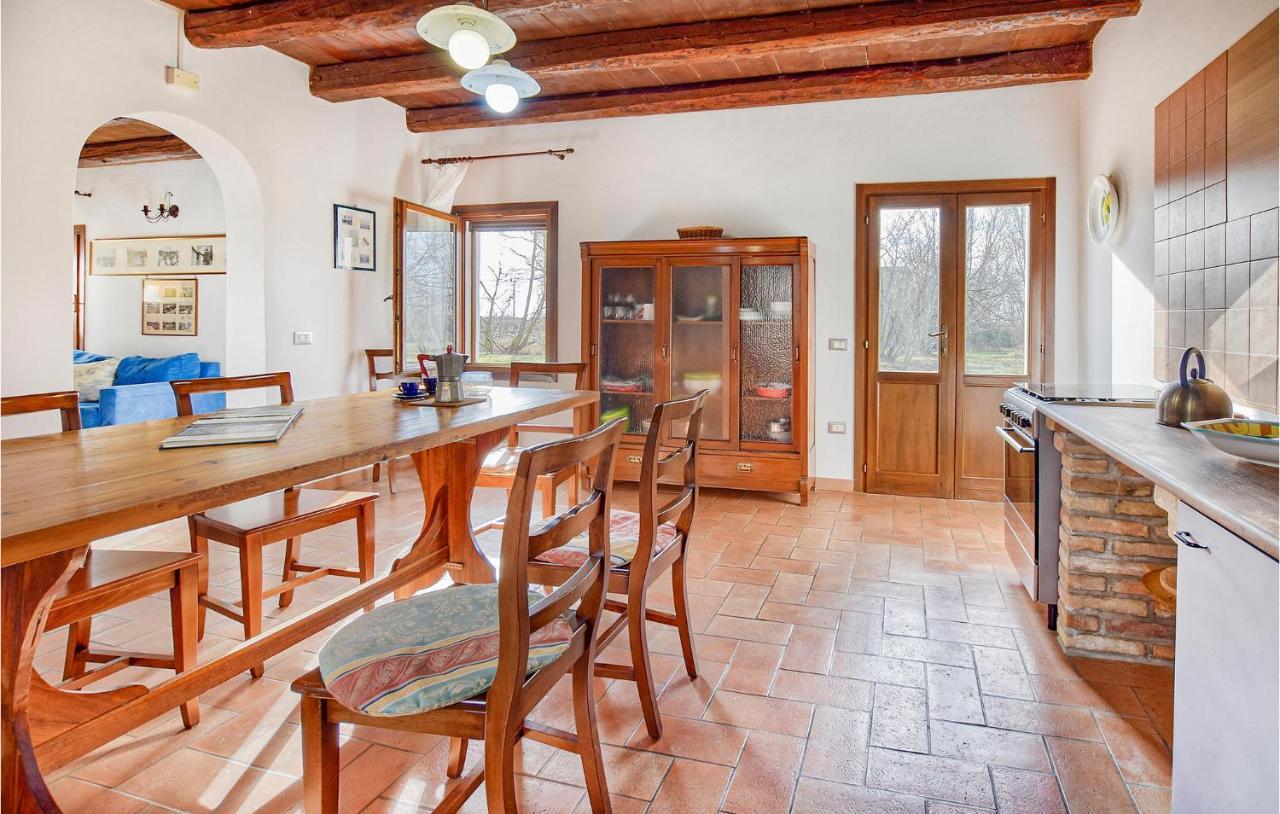 2 Bedroom Awesome Home In Taglio Di Po Ro Порто-Виро Экстерьер фото
