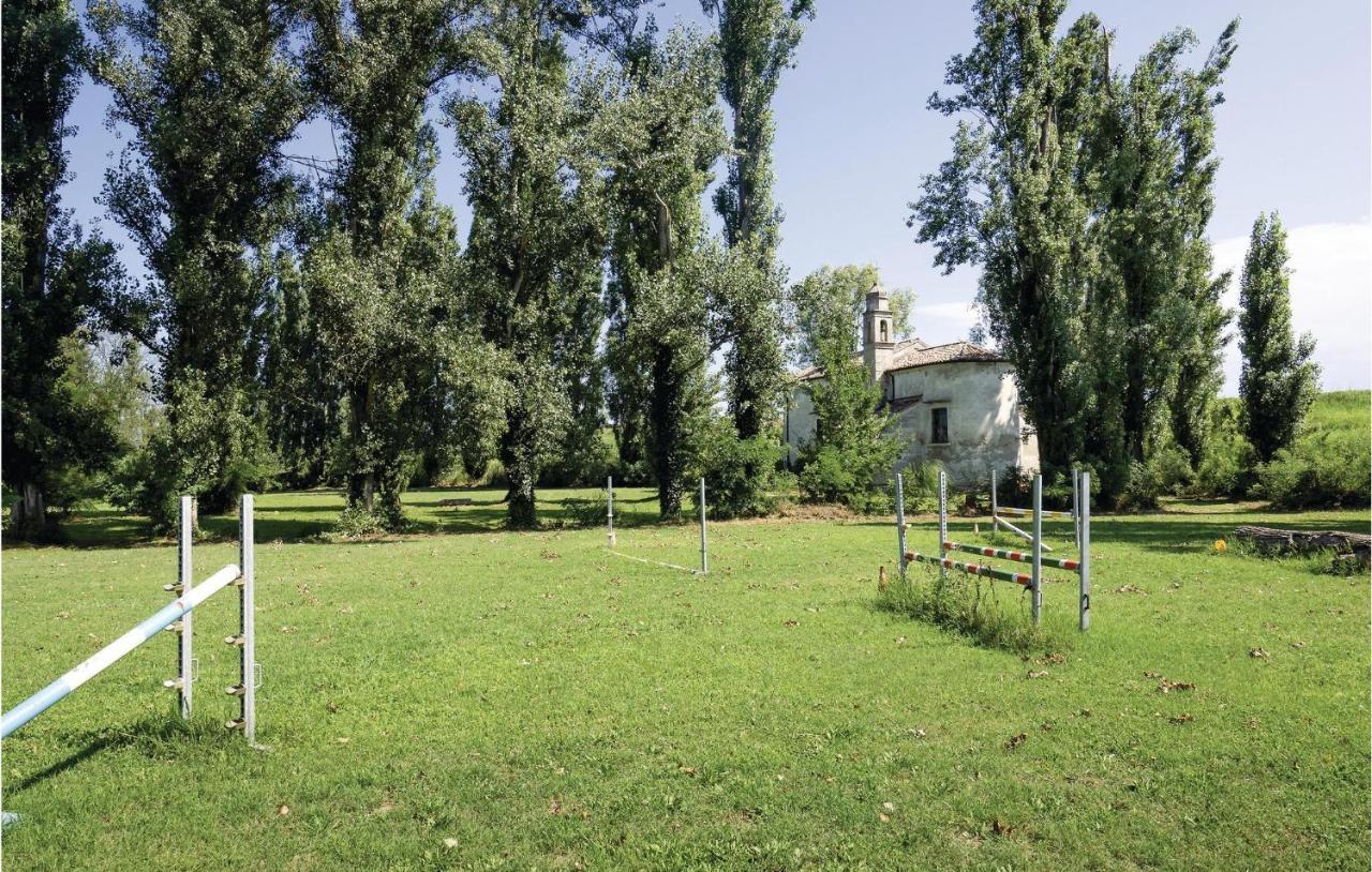 2 Bedroom Awesome Home In Taglio Di Po Ro Порто-Виро Экстерьер фото